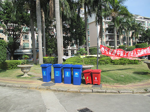 欣方圳環(huán)保分類(lèi)垃圾桶 走進(jìn)廣西柳州物業(yè)小區