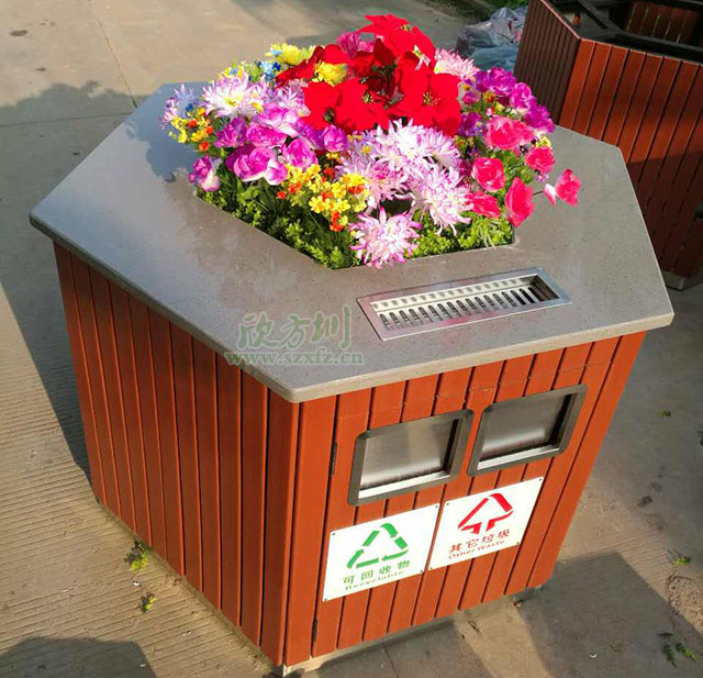 ?？谲?chē)站花盆分類(lèi)垃圾桶倡導環(huán)保理念