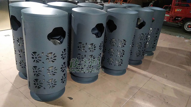 南京商場(chǎng)垃圾桶廠(chǎng)家定制集裝飾藝術(shù)為一體