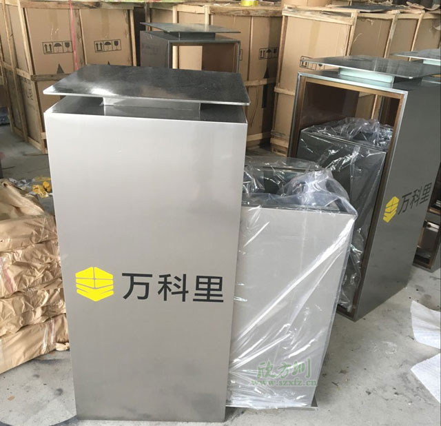室內不銹鋼滑軌式垃圾桶萬(wàn)科里采購