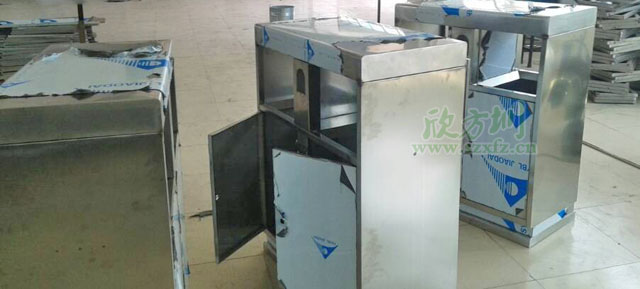 高鐵站不銹鋼分類(lèi)垃圾桶欣方圳工廠(chǎng)焊接車(chē)間制作圖