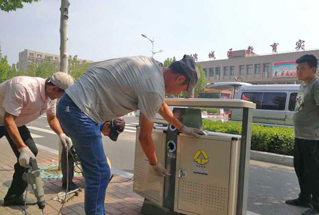 戶(hù)外烤漆垃圾桶成山東濱州創(chuàng )建全國文明城市必備